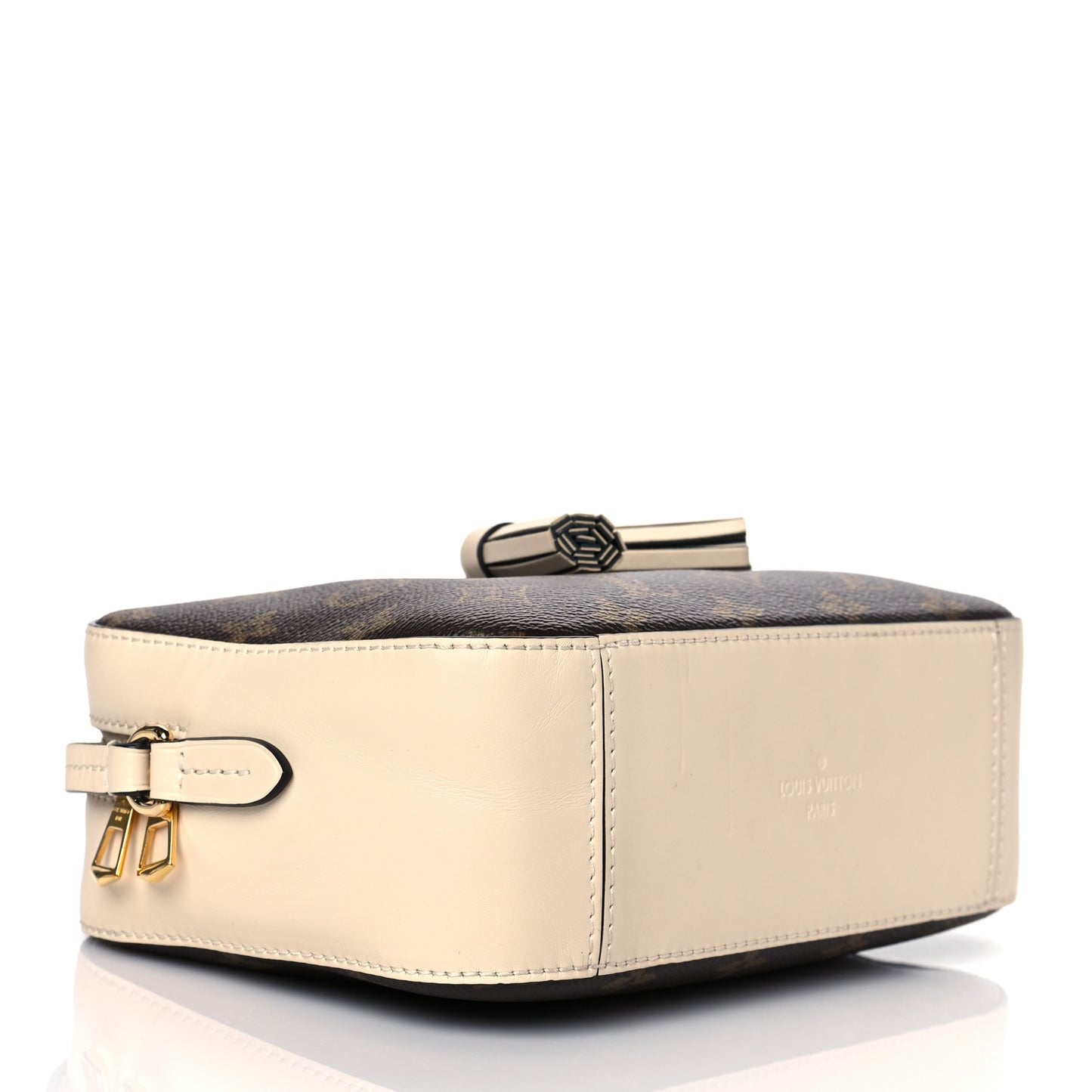 Monogram Saintonge Creme