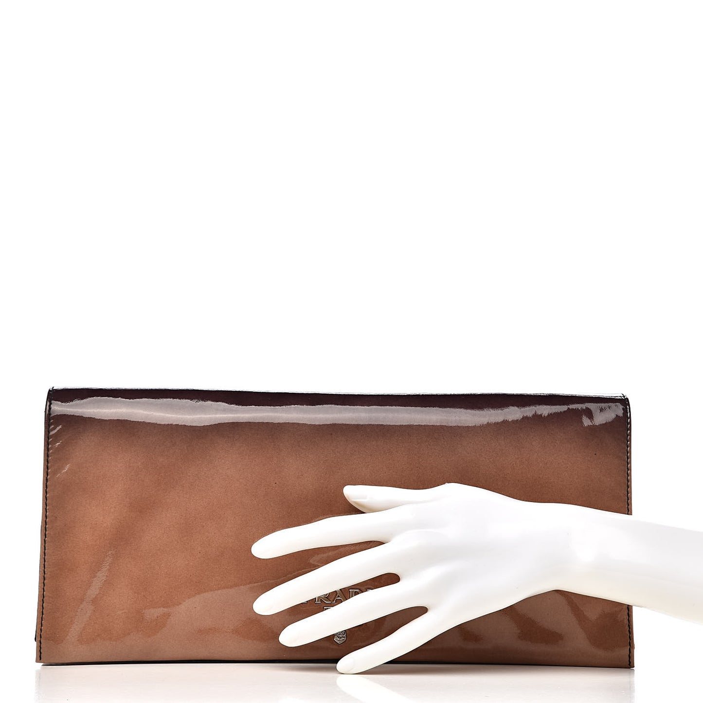 Vernice Sfumata Metal Clutch Nudo Black
