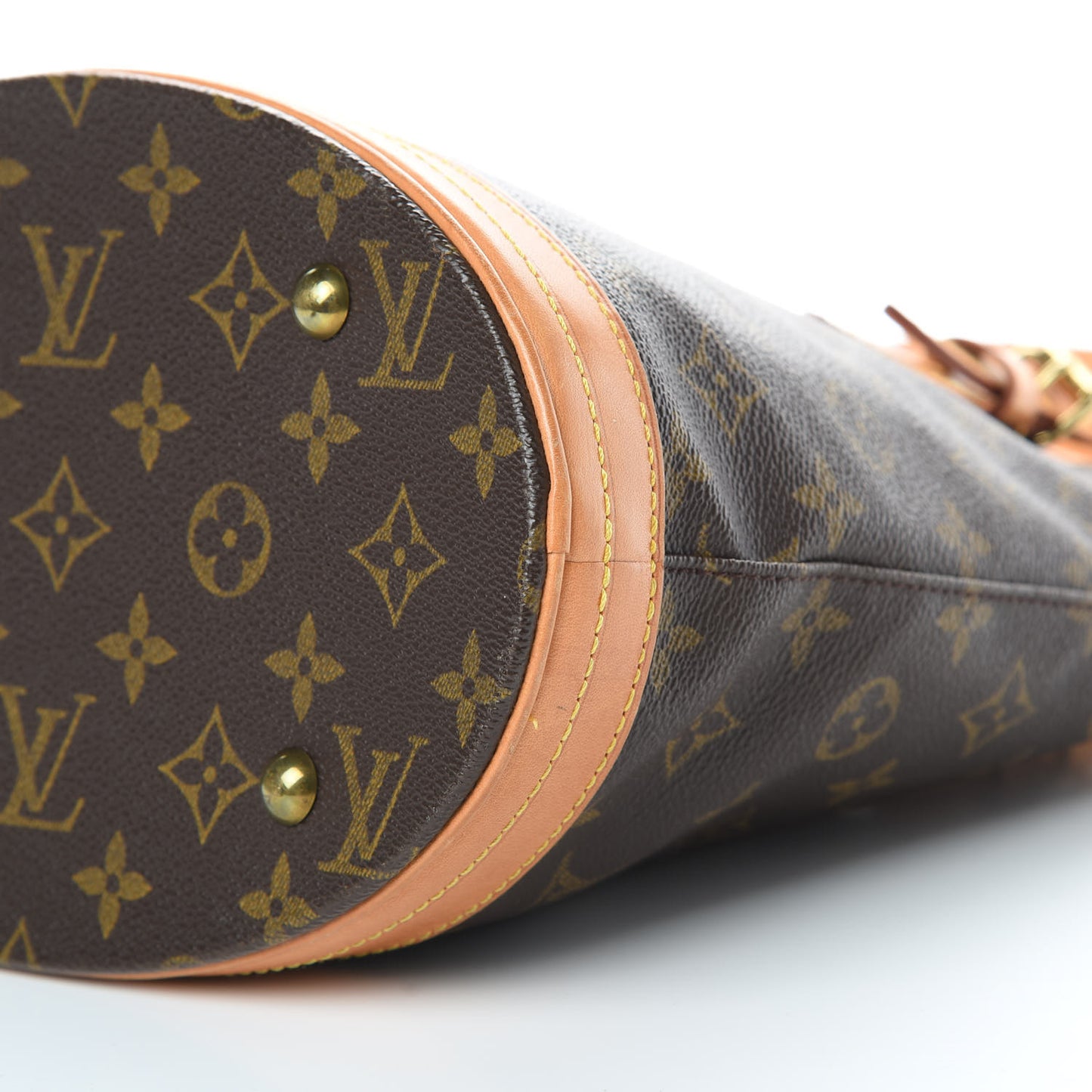 Monogram Petit Bucket 23