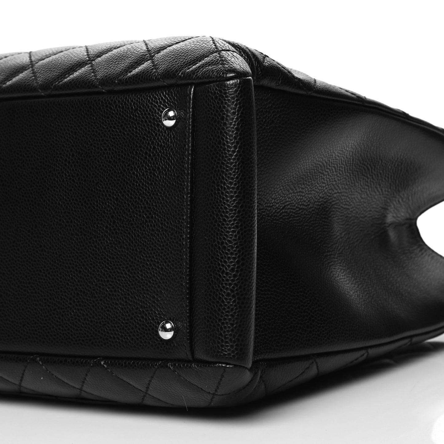 Caviar Quilted XL Grand Shopping Tote GST Black