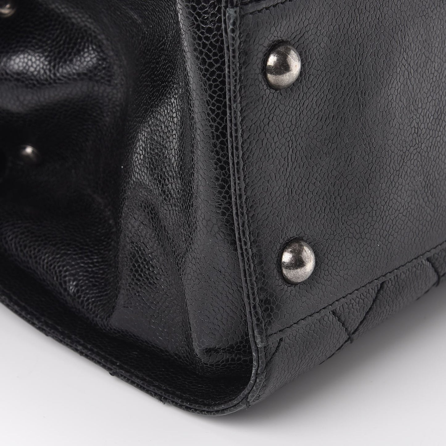 Crumpled Grained Calfskin Quilted CC Crave Tote Black