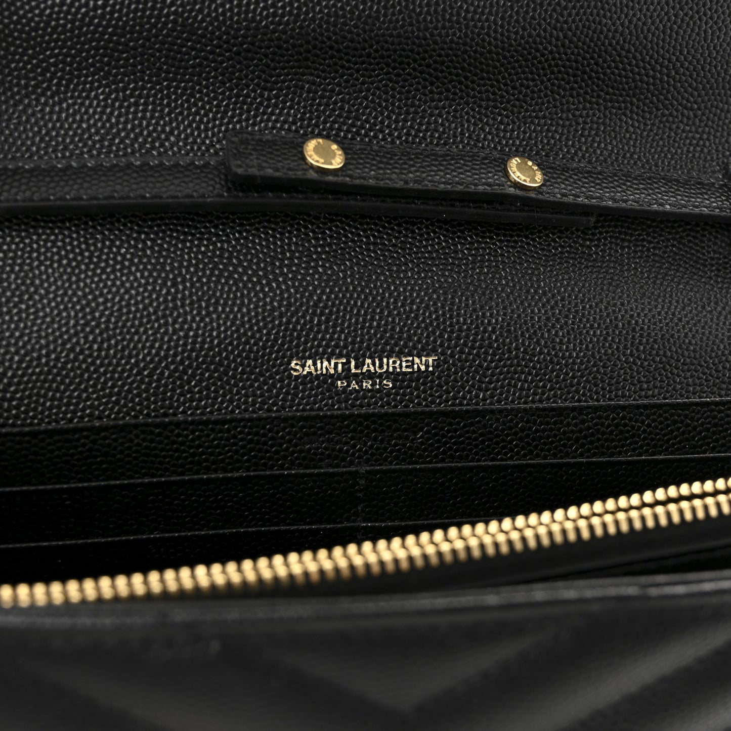 Grain De Poudre Matelasse Chevron Monogram Chain Wallet Black