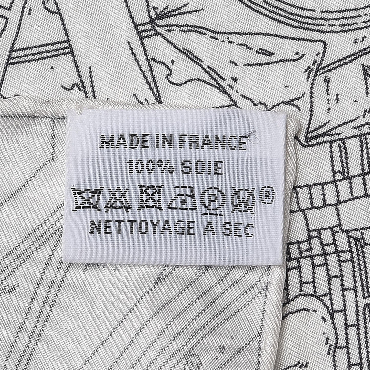 Silk Le Grand Prix du Faubourg Scarf 90 White Black Gris