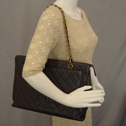 Chanel Caviar Quilted CC Shoulder Bag Black 2 of 9