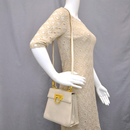 FASHIONPHILE SALVATOREFERRAGAMOLeatherGanciniShoulderBag 2 of 10