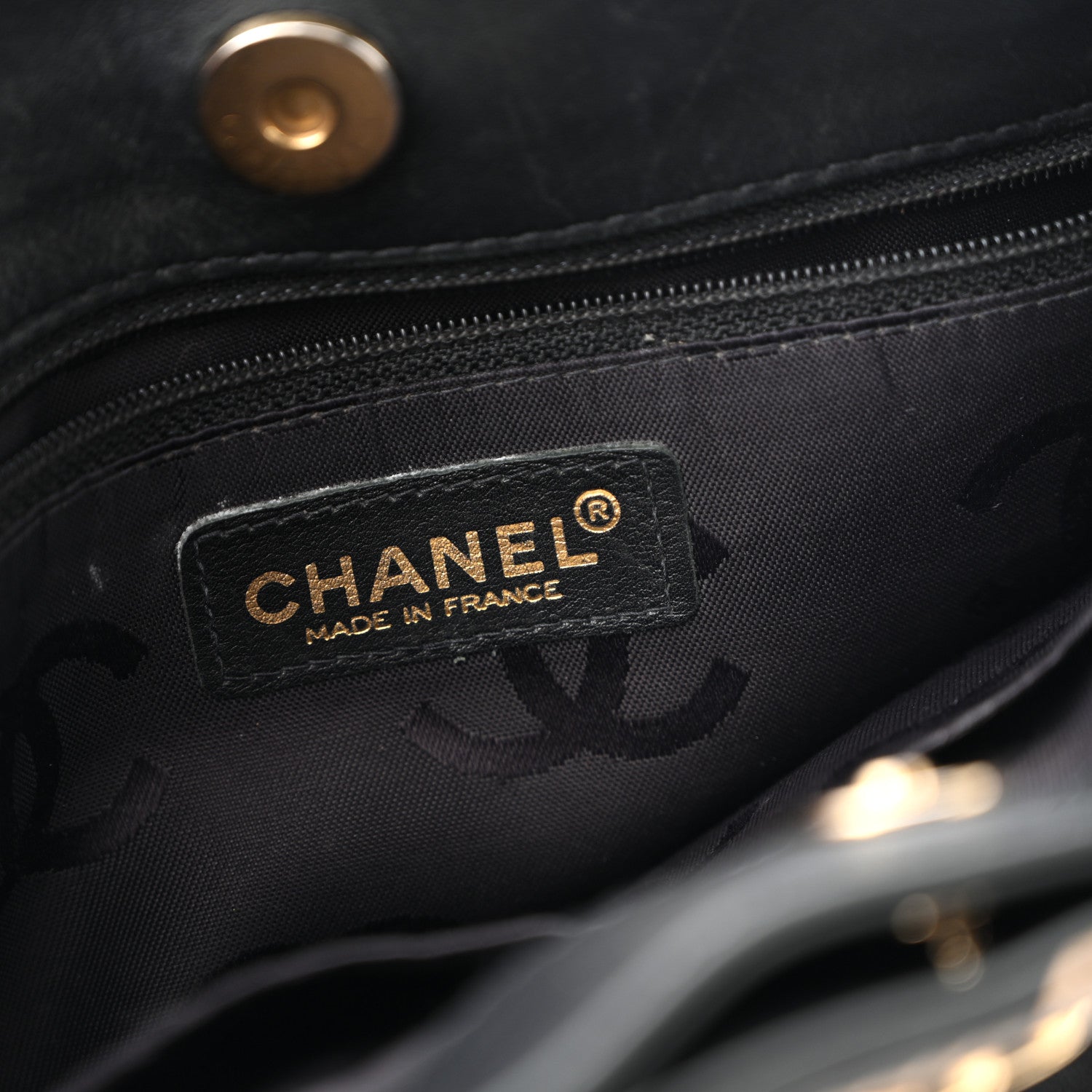 Chanel Calfskin Stitch Small Surpique Tote Black 1896090