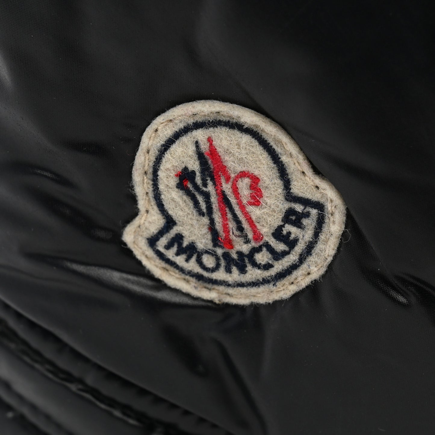 Nylon Moncler Spy Black