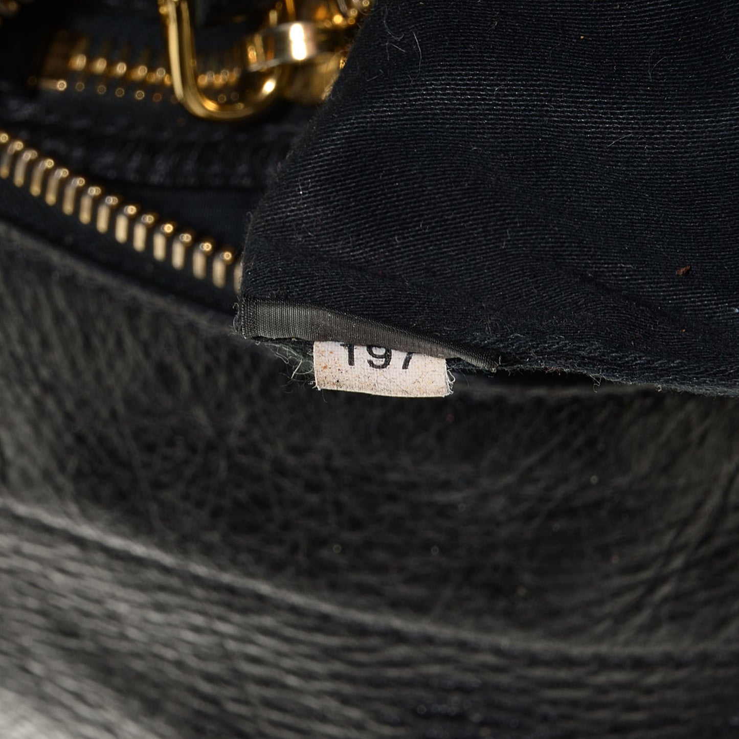 Vitello Lux Medium Bow Bag Nero Black
