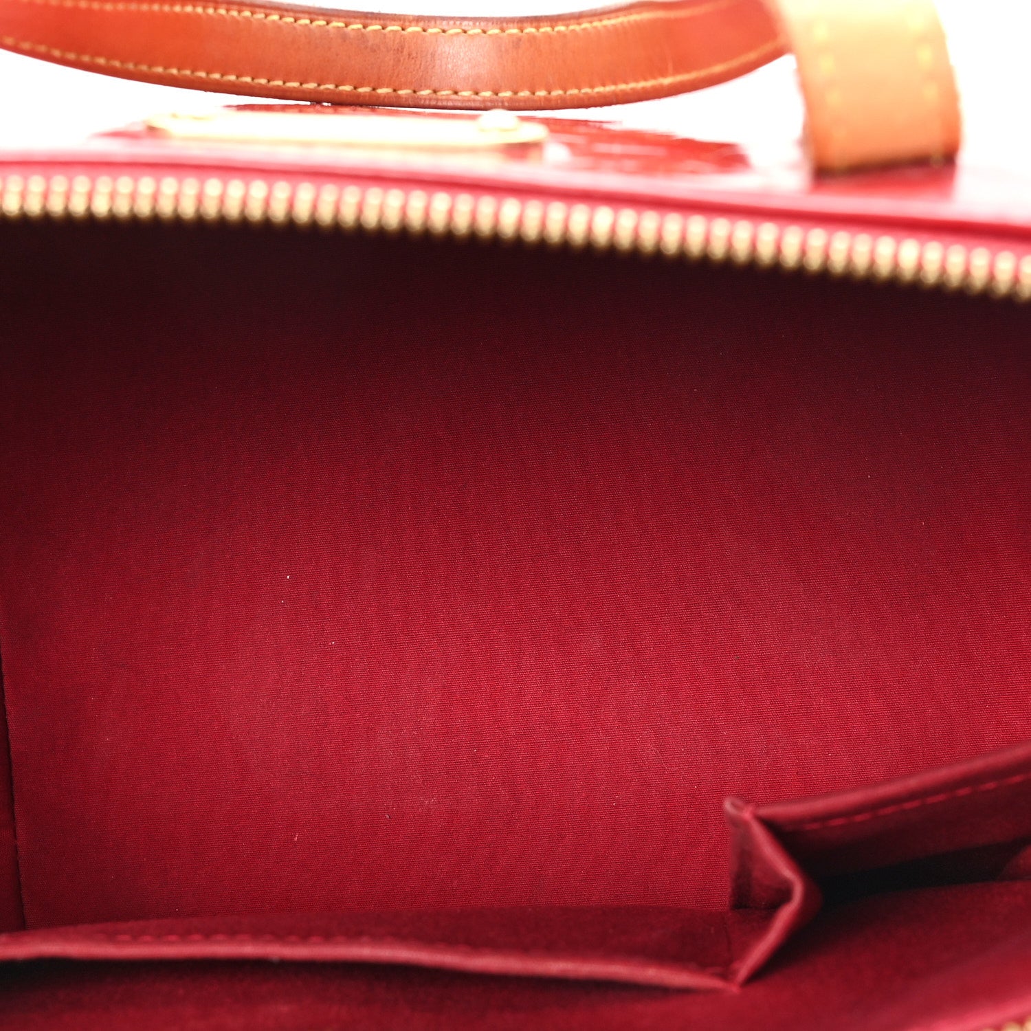 Louis Vuitton Vernis Bellevue GM Pomme D'Amour 5 of 9