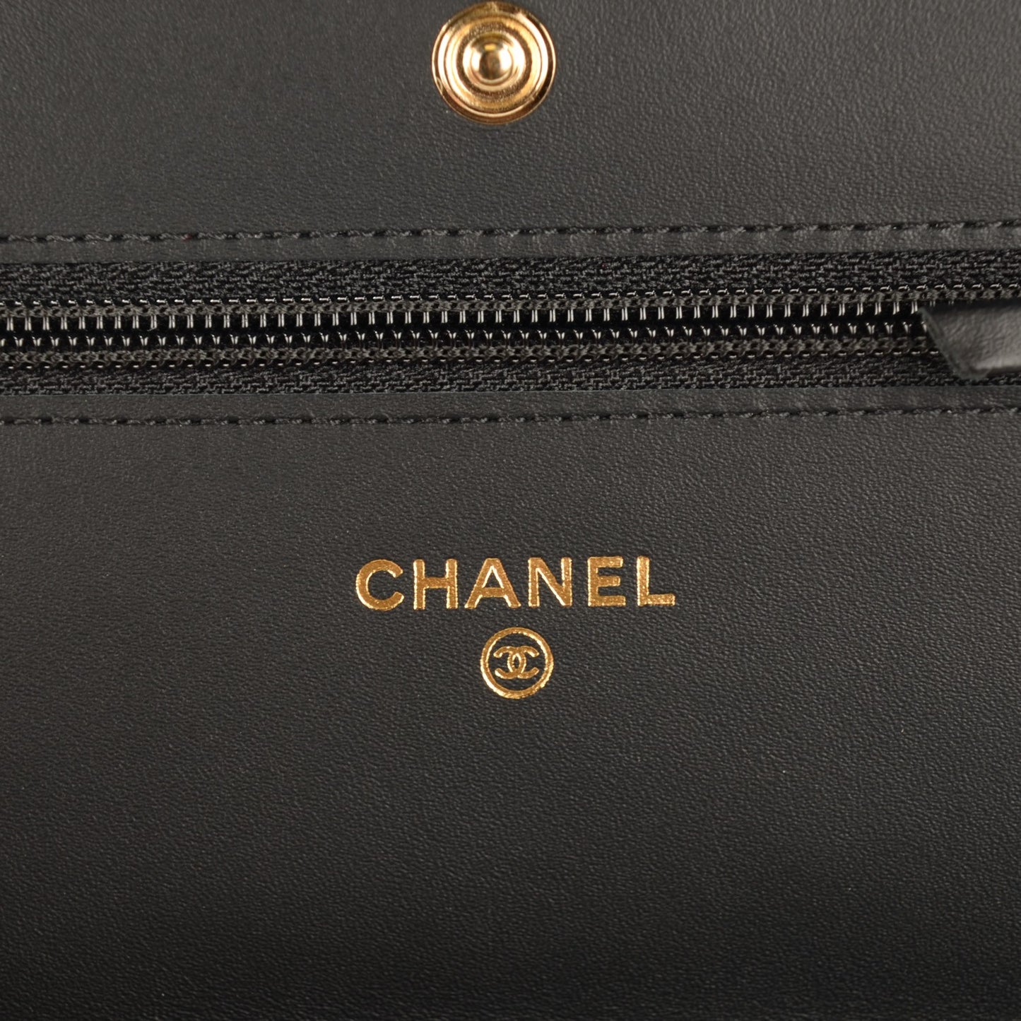 Aged Calfskin Lady of Luck 2.55 Reissue Wallet on Chain WOC Black