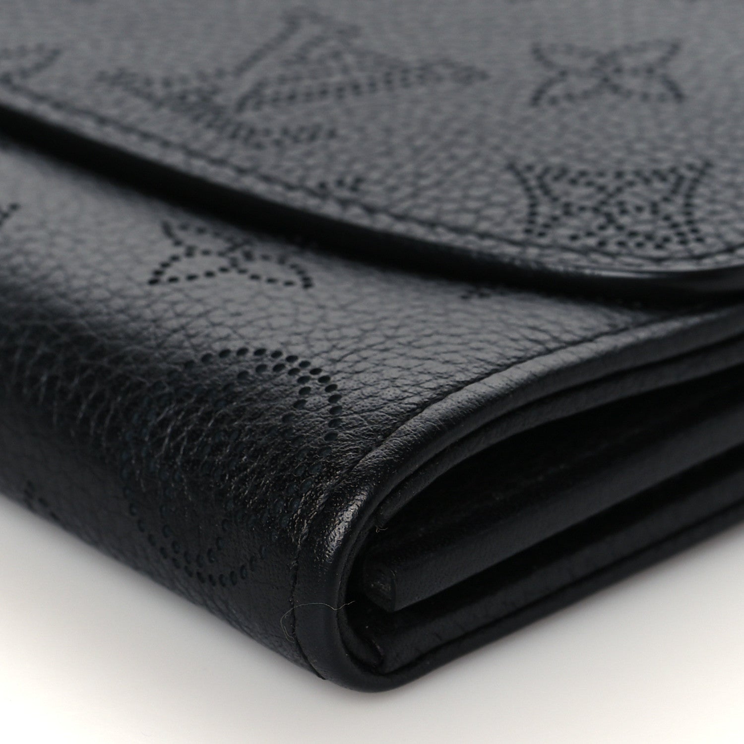 Louis Vuitton Mahina Iris Wallet NM Black 9 of 9