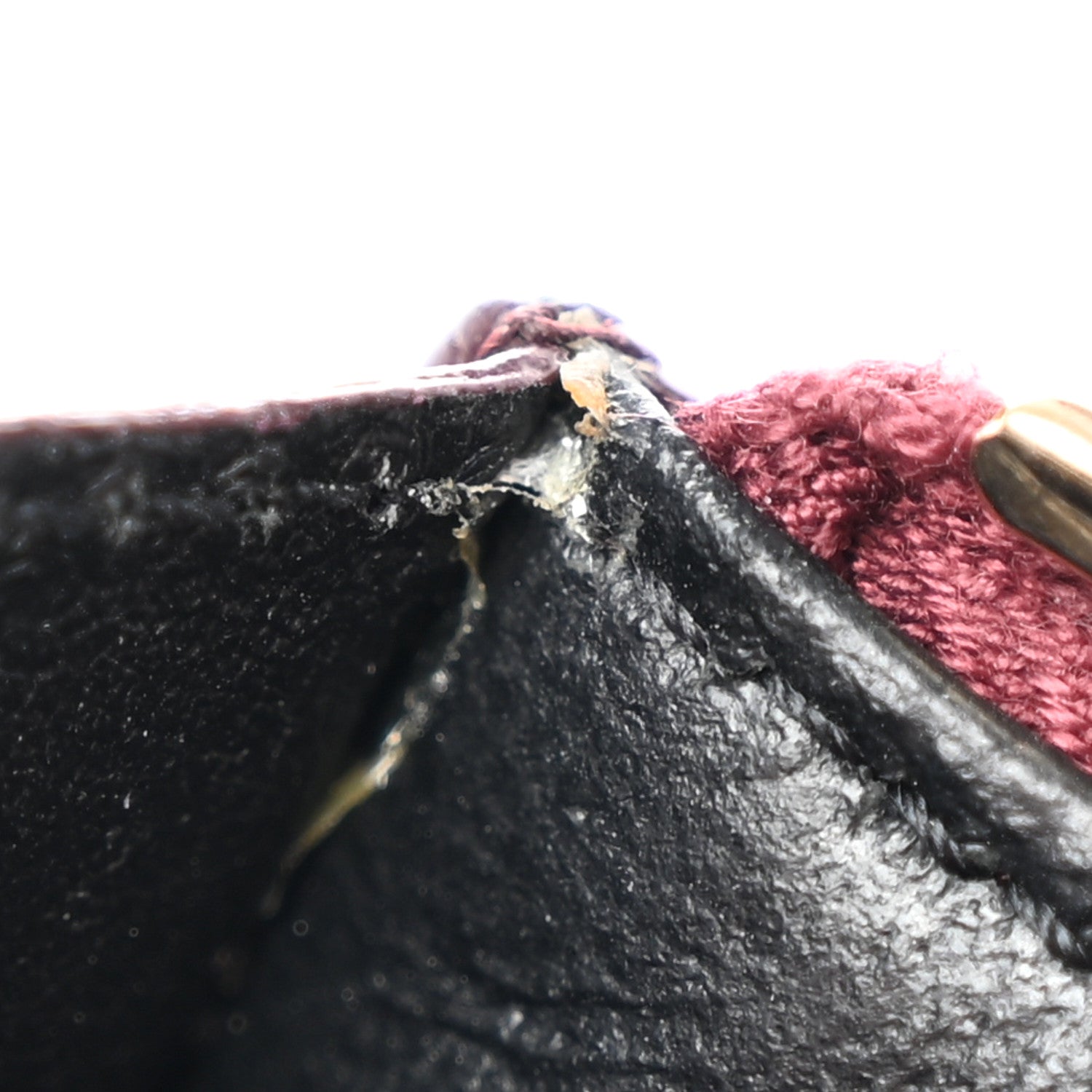 Saint Laurent Grain De Poudre Matelasse Chevron Monogram Fragments Zippered Card Case Rouge Legion 8 of 12