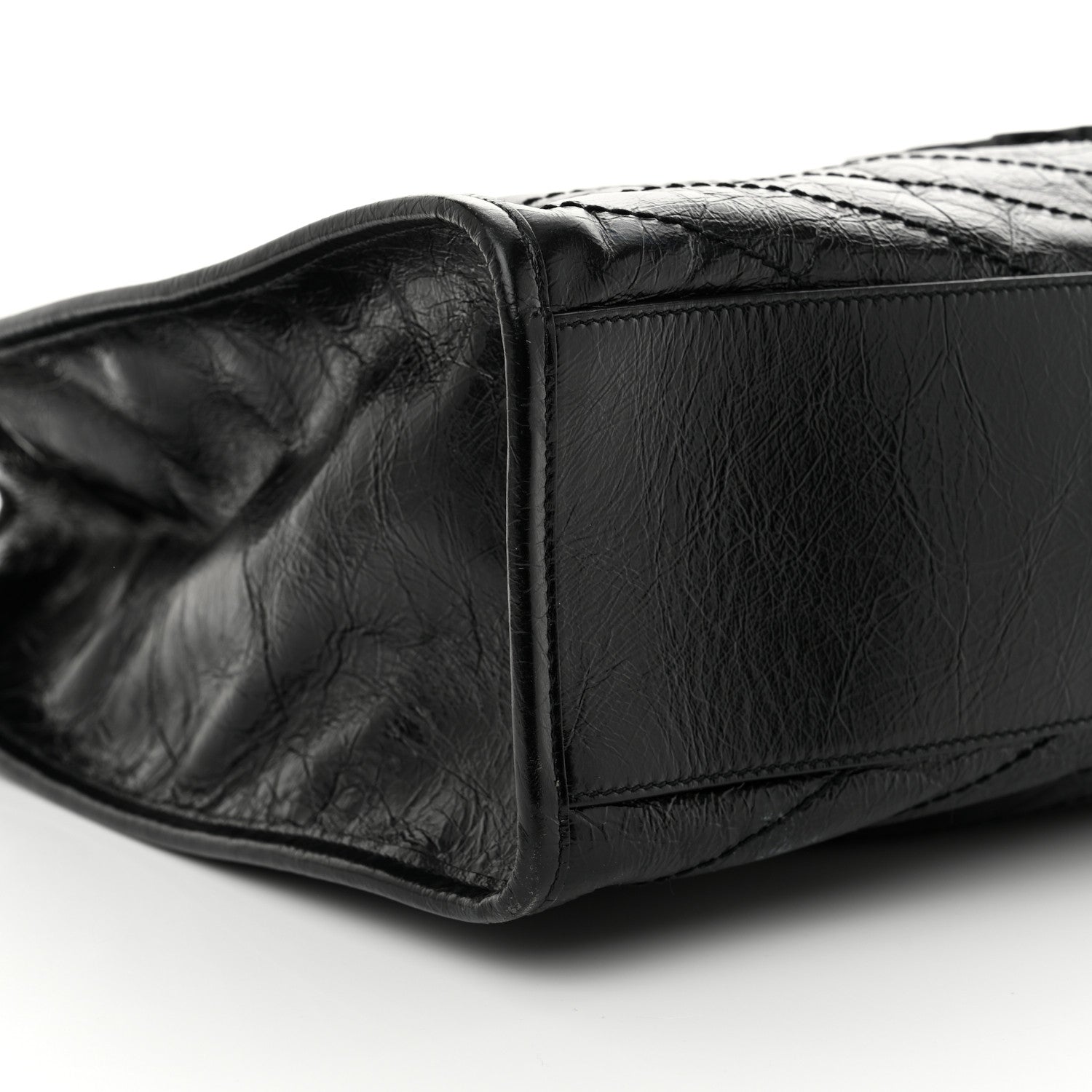 Saint Laurent Crinkled Calfskin Matelasse Monogram Large Niki Shopper Tote Black 9 of 10