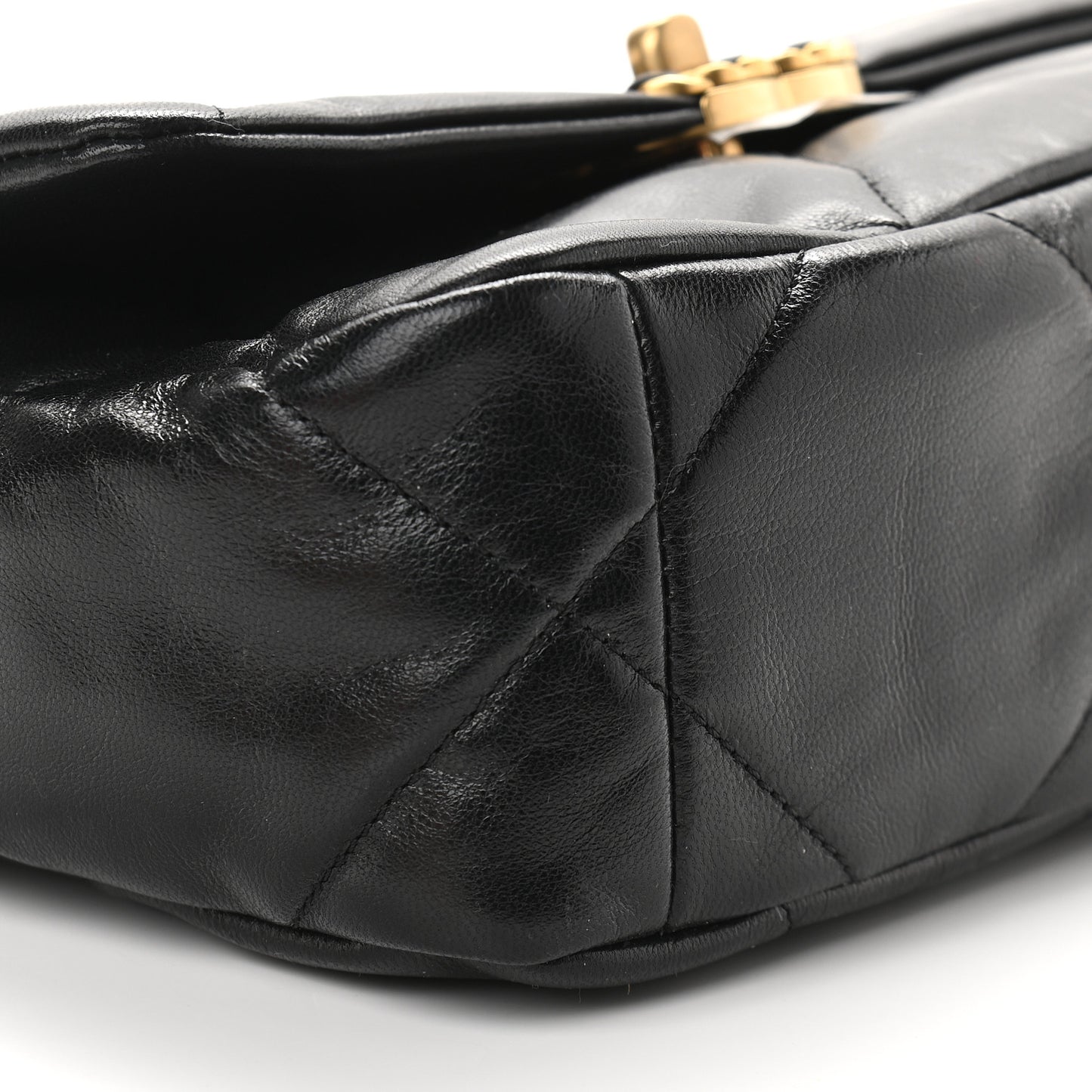 Lambskin Quilted Medium Chanel 19 Flap Black