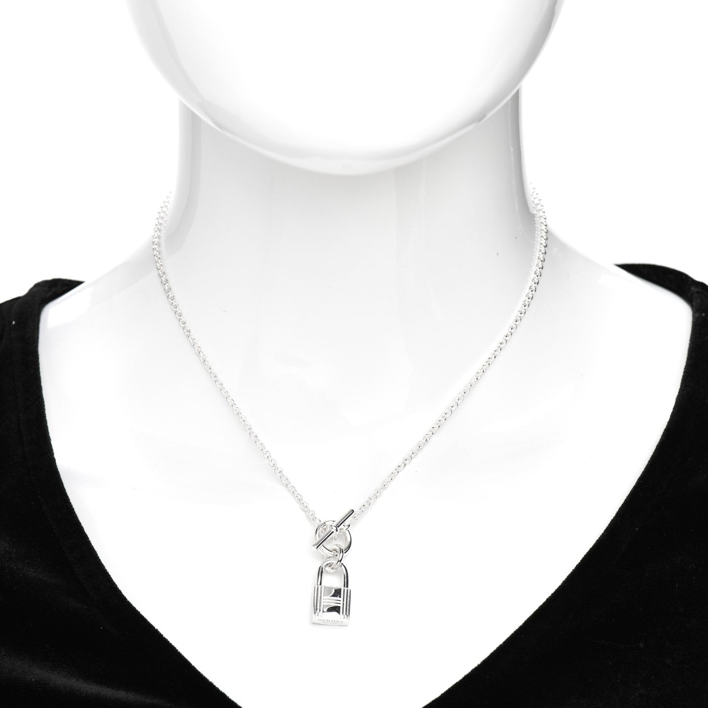 Sterling Silver Cadenas Kelly Lock Pendant Necklace