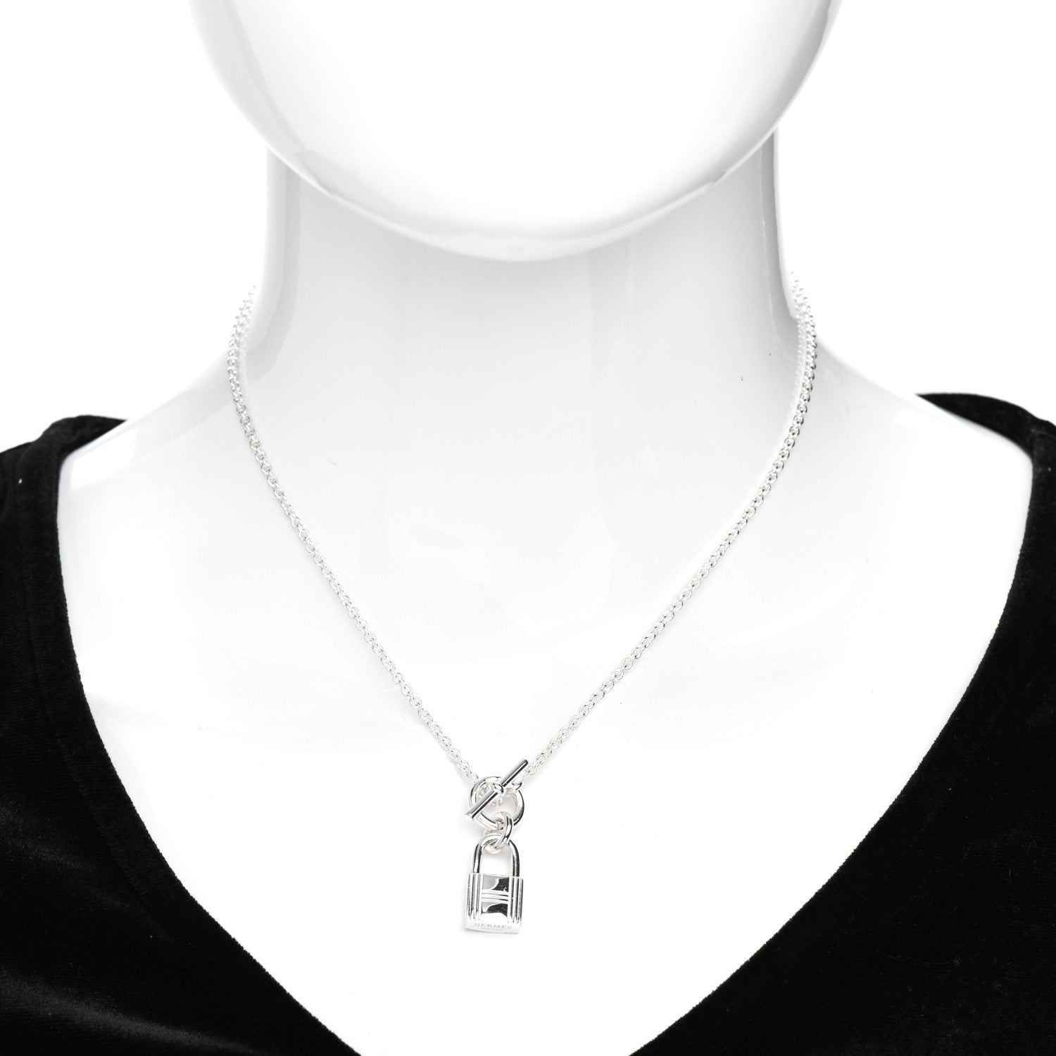Hermes Sterling Silver Cadenas Kelly Lock Pendant Necklace 2 of 5