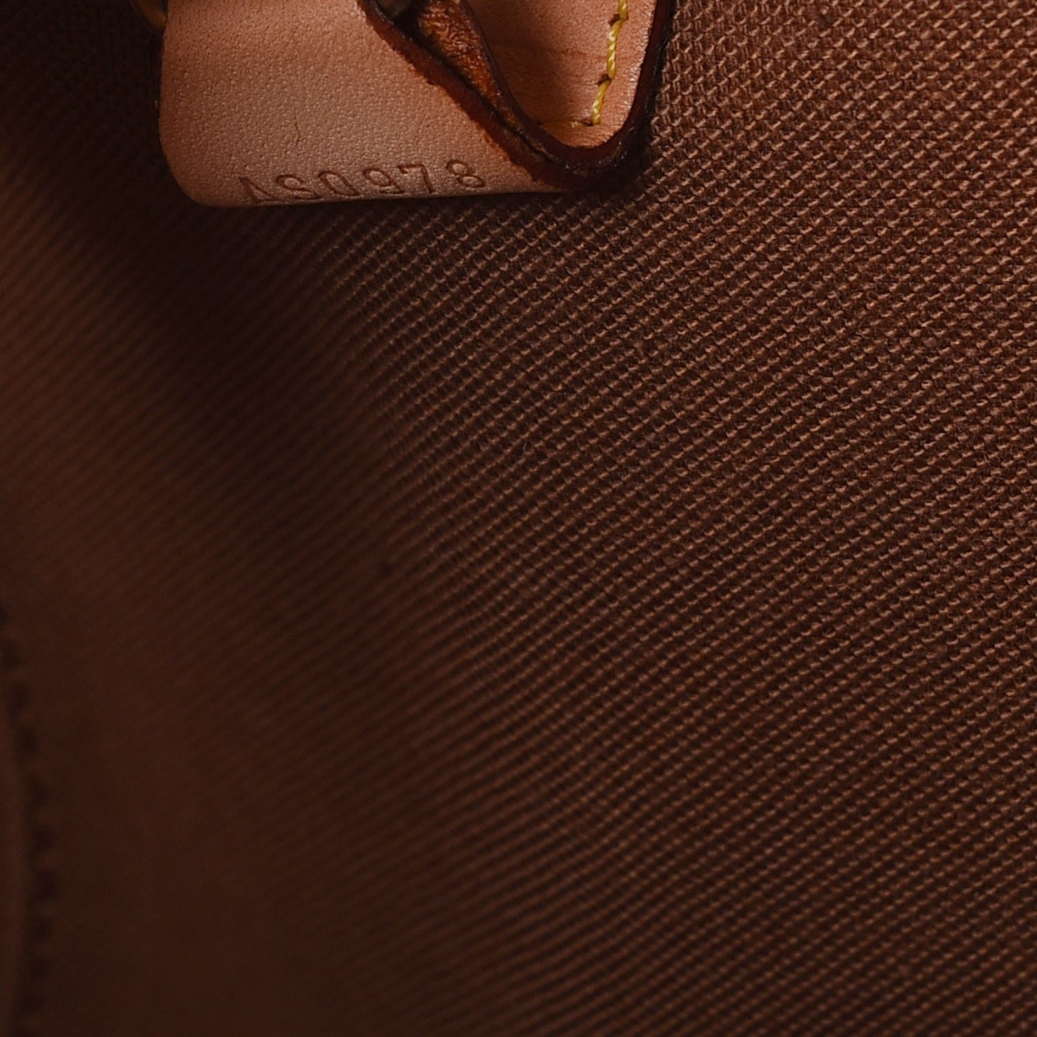 Louis Vuitton Monogram Ellipse MM 7 of 22