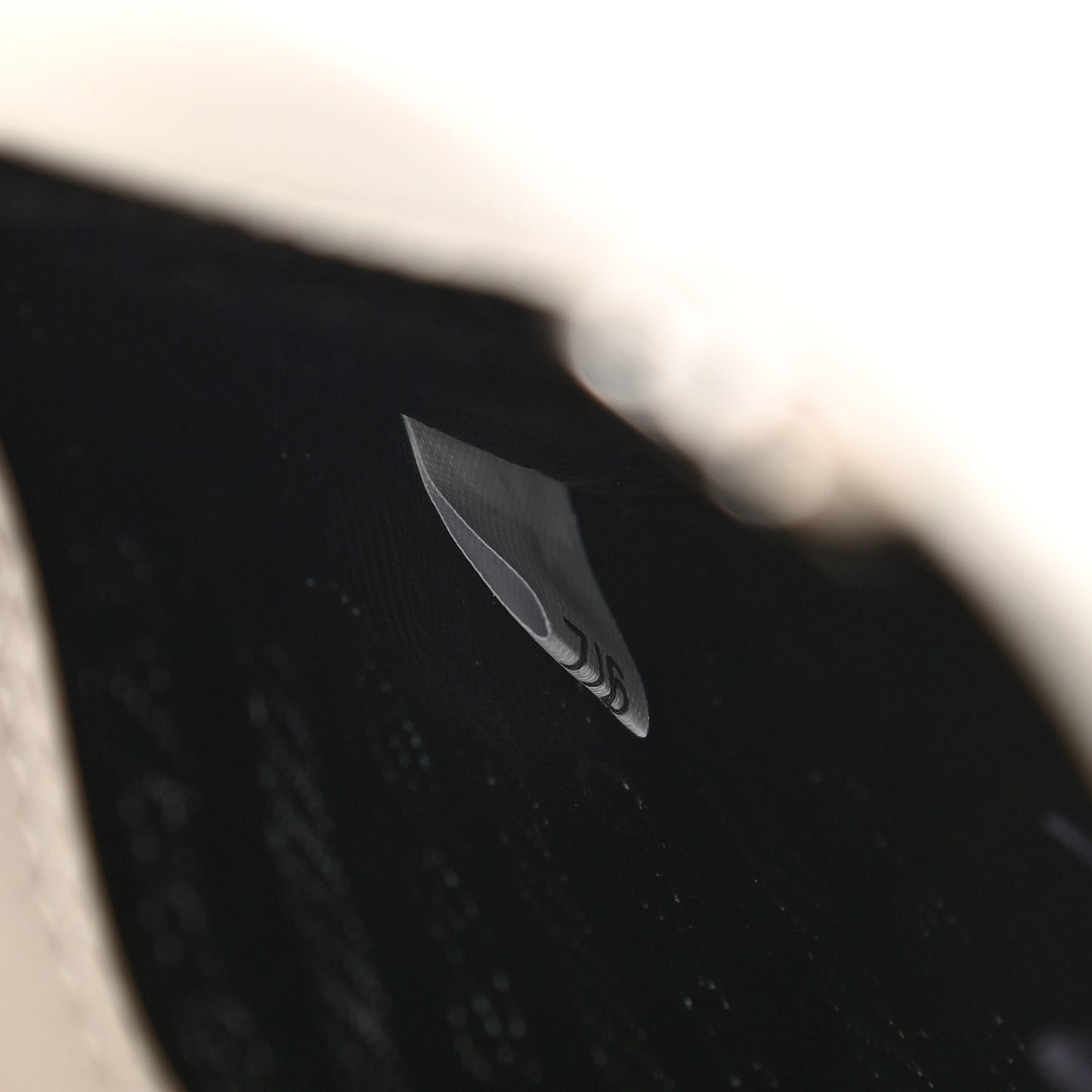 Spazzolato Cleo Shoulder Bag White