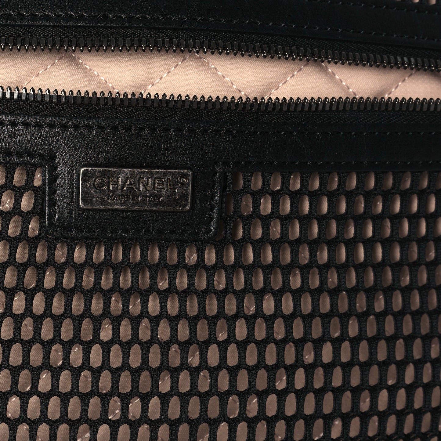Vinyl Calfskin Quilted Coco Case Trolley Rolling Luggage Black