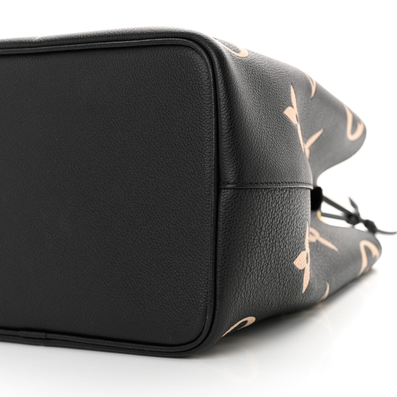 Louis Vuitton Empreinte Monogram Giant Neonoe MM Black Beige 10 of 10