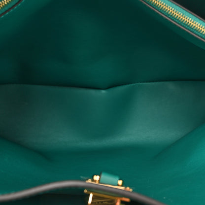 Louis Vuitton Veau Nuage Milla MM Emeraude 8 of 11