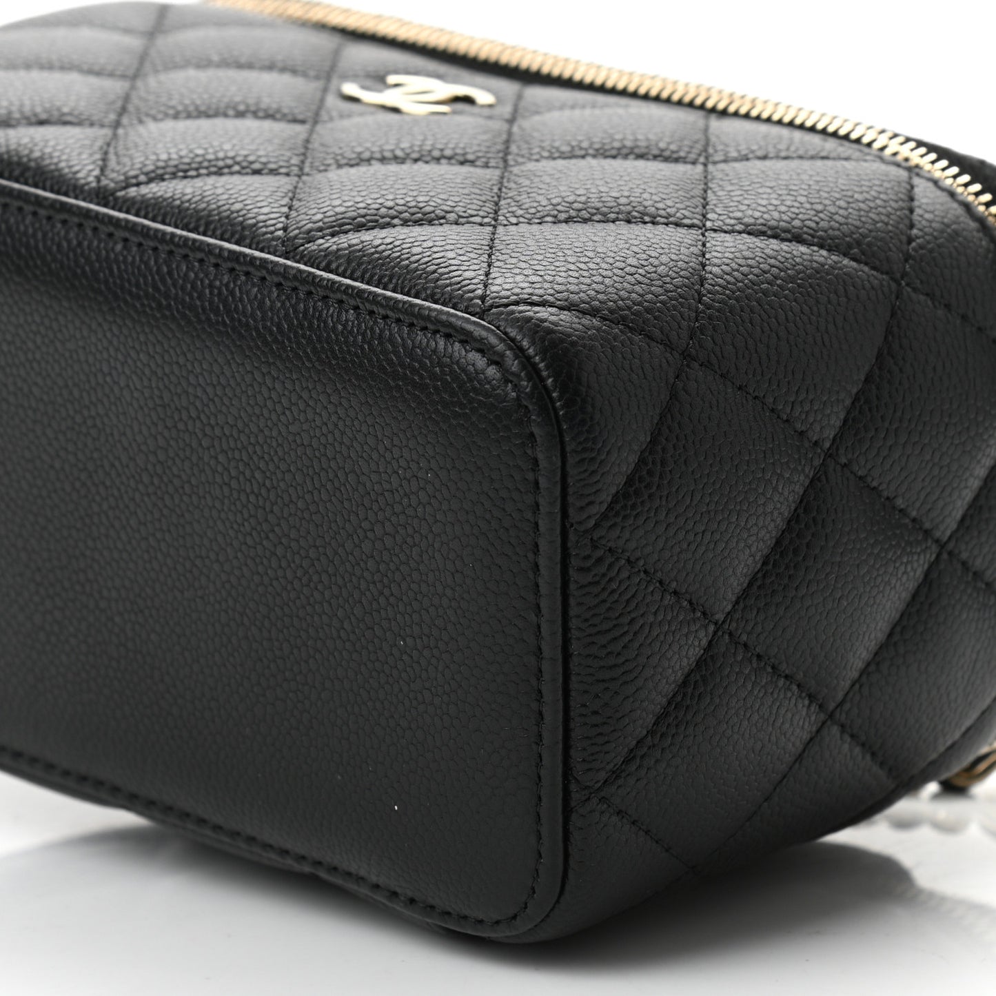 Caviar Quilted Small Vanity Case With Chain Black