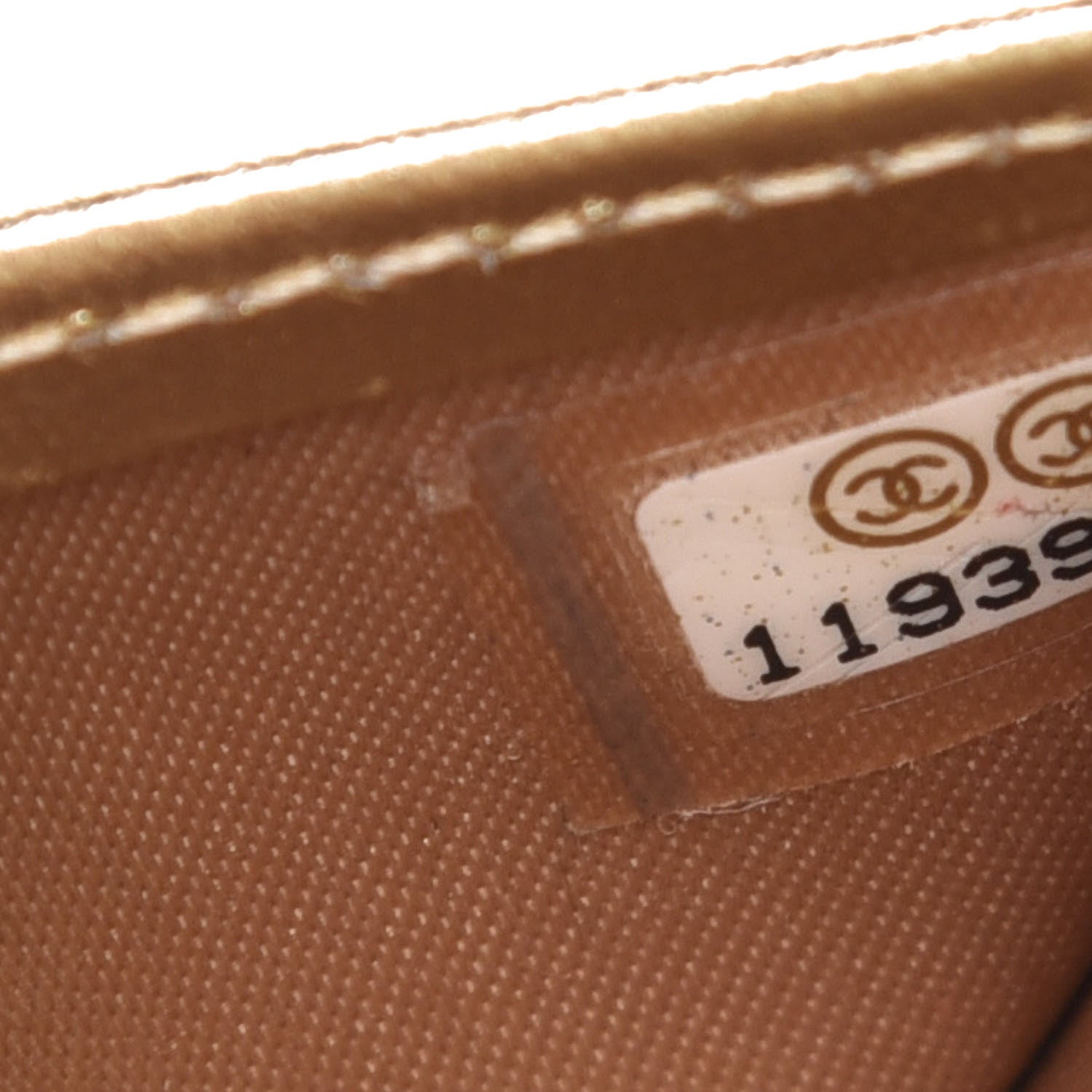 Chanel Metallic Patent Calfskin Quilted Lucky Symbols Yen Wallet Gold 8 of 16