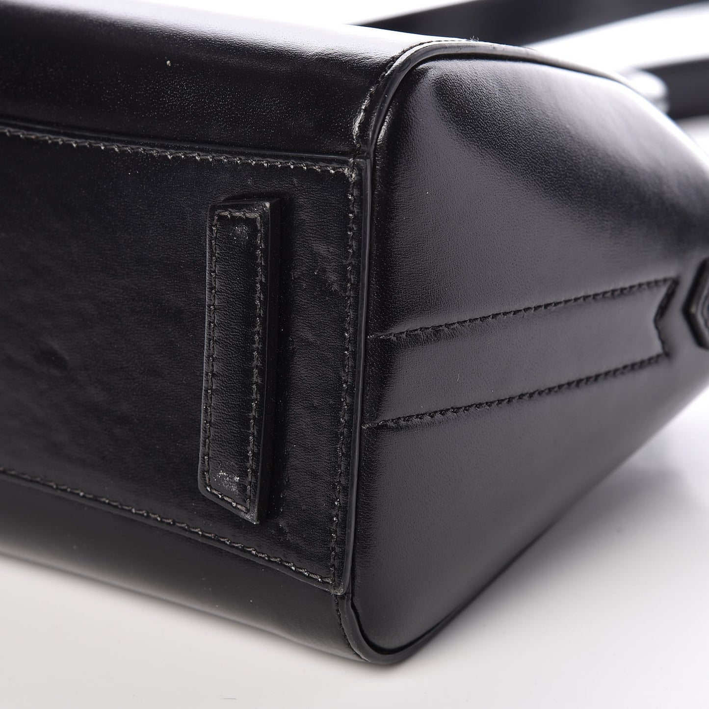 Shiny Lord Calfskin Mini Antigona Black