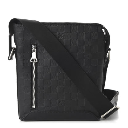 Louis Vuitton Damier Infini Discovery Messenger BB Onyx 1 of 9