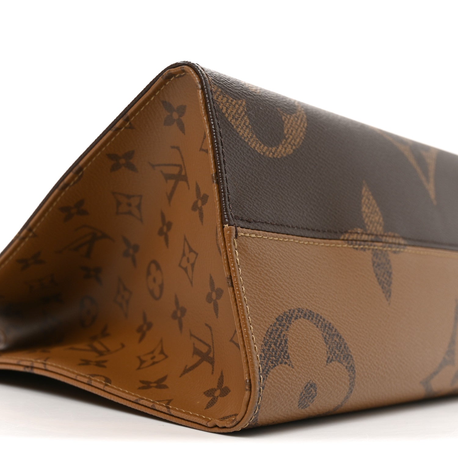 Louis Vuitton Reverse Monogram Giant Onthego MM 8 of 10