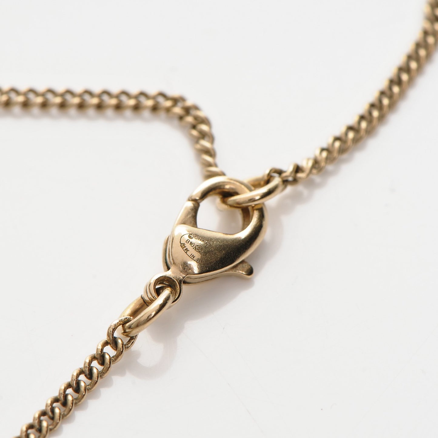 Pearl CC Pendant Necklace Black Gold