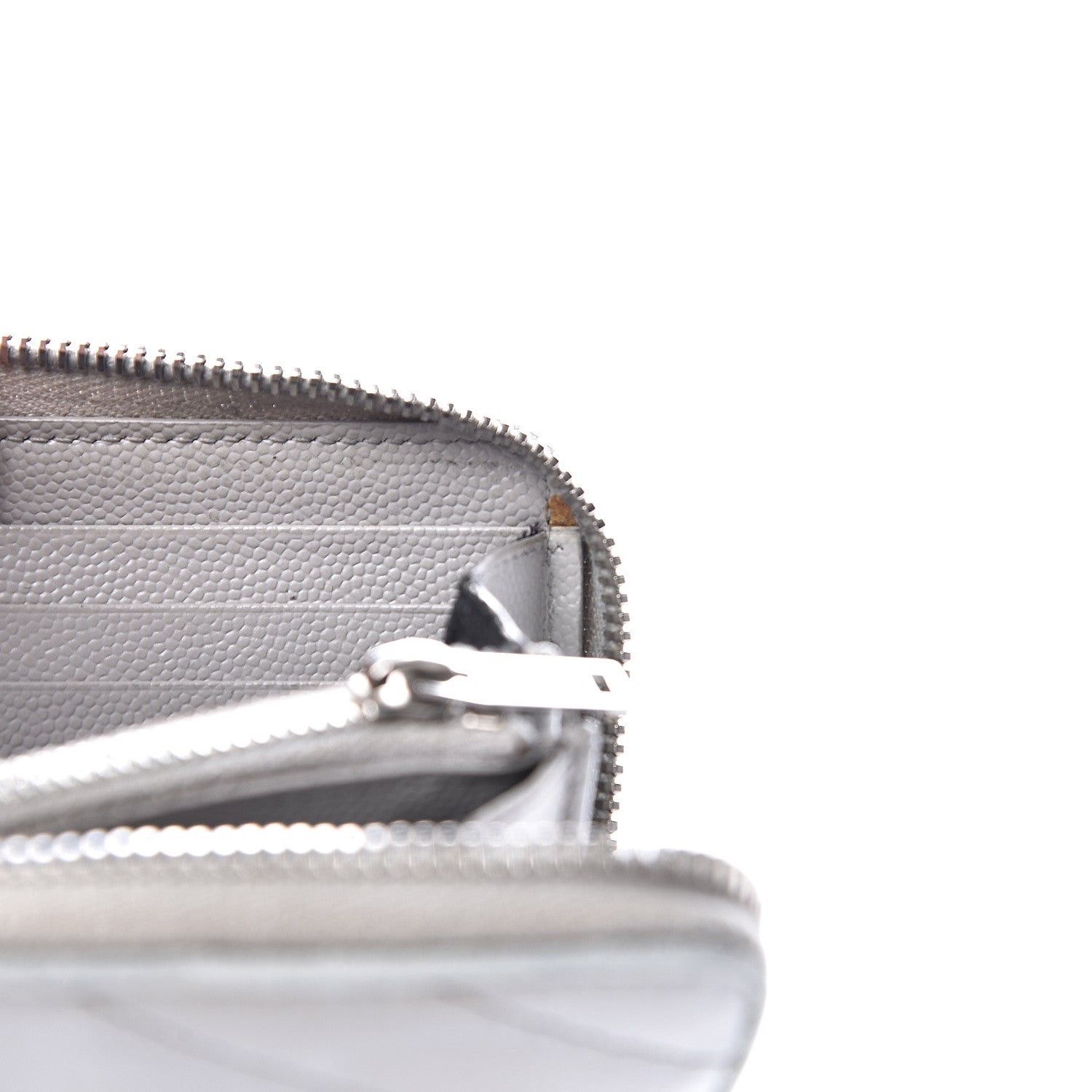 Saint Laurent Grain De Poudre Matelasse Chevron Monogram Zip Around Wallet Granite 12 of 15