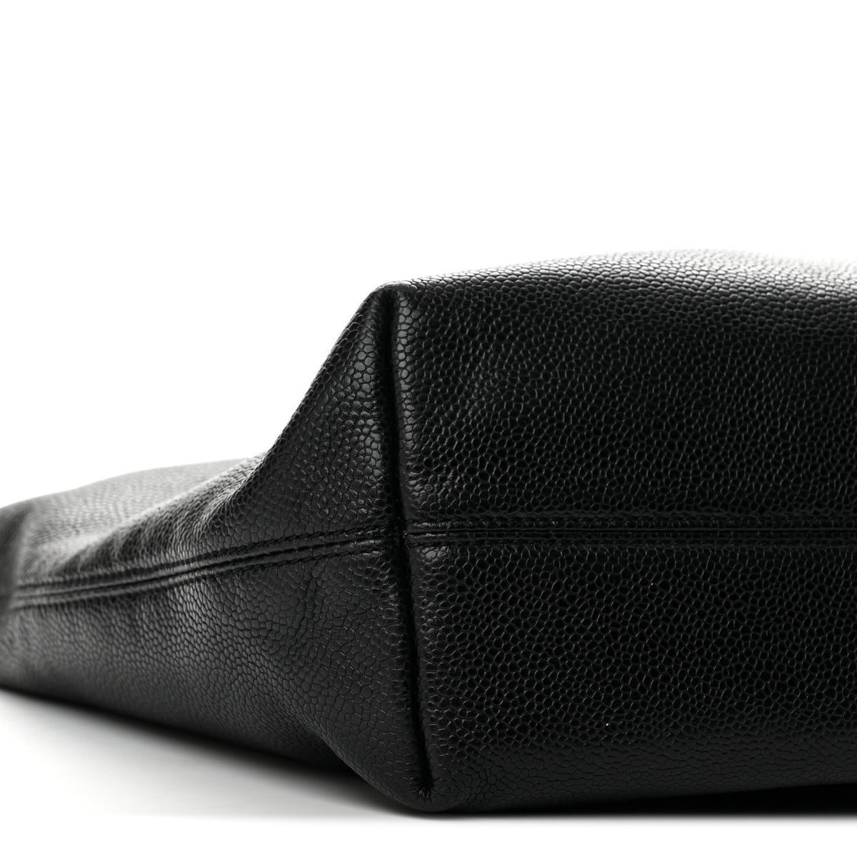 Caviar CC Timeless Tote Black