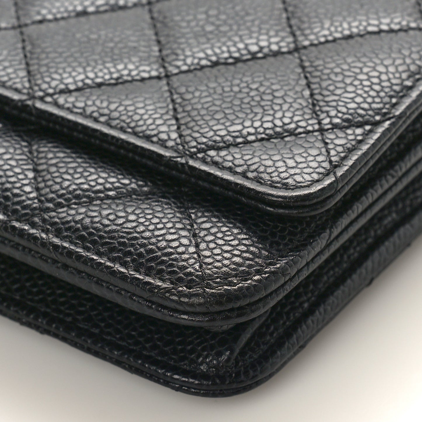 Caviar Quilted Wallet on Chain WOC Black