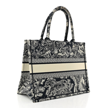 Christian Dior Canvas Embroidered Medium Dioriviera Toile De Jouy Reverse Book Tote Blue 3 of 10