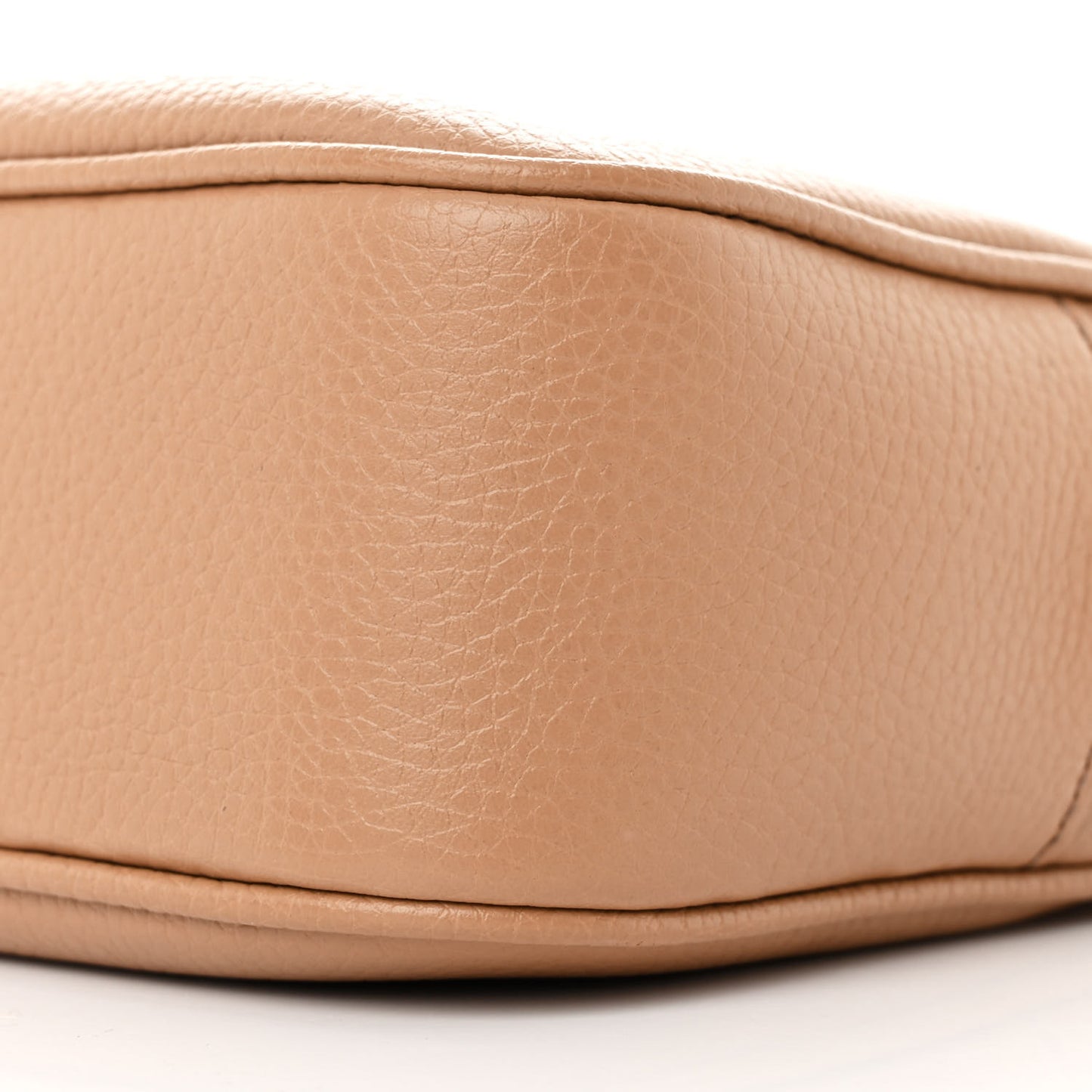 Pebbled Calfskin Small Soho Disco Bag Camelia