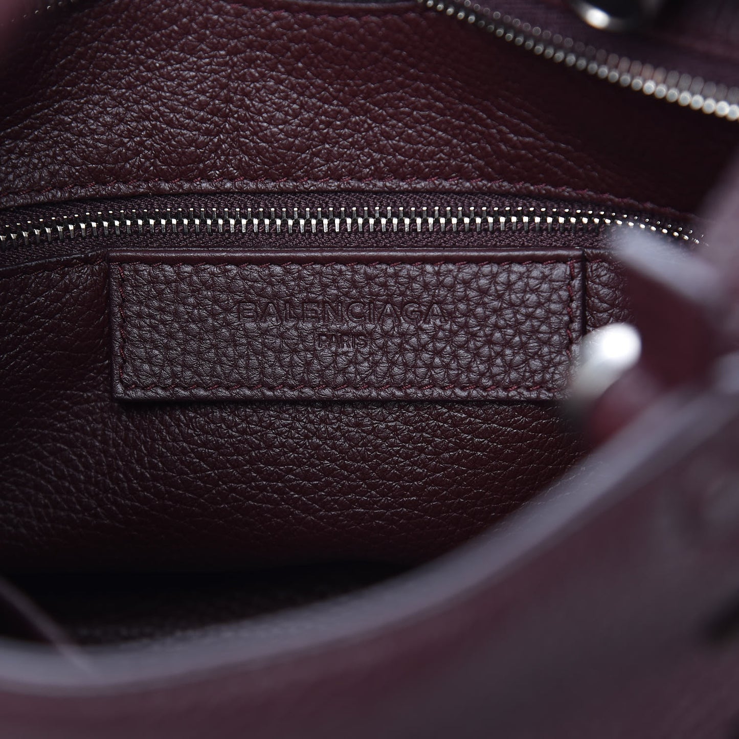 Veau Grana Perforated Blackout Hardware S City Rouge Acajou