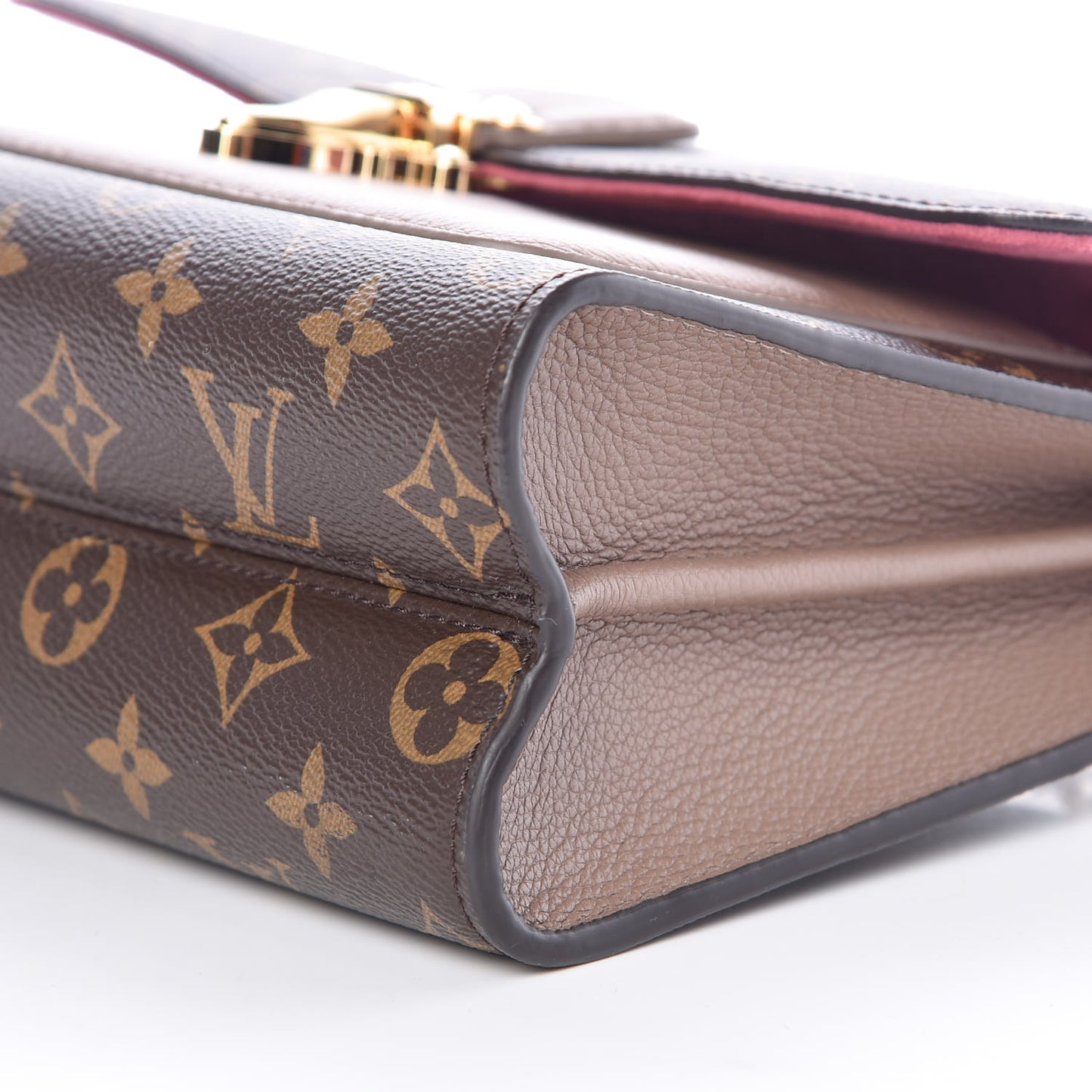 Monogram Victoire Taupe Glace