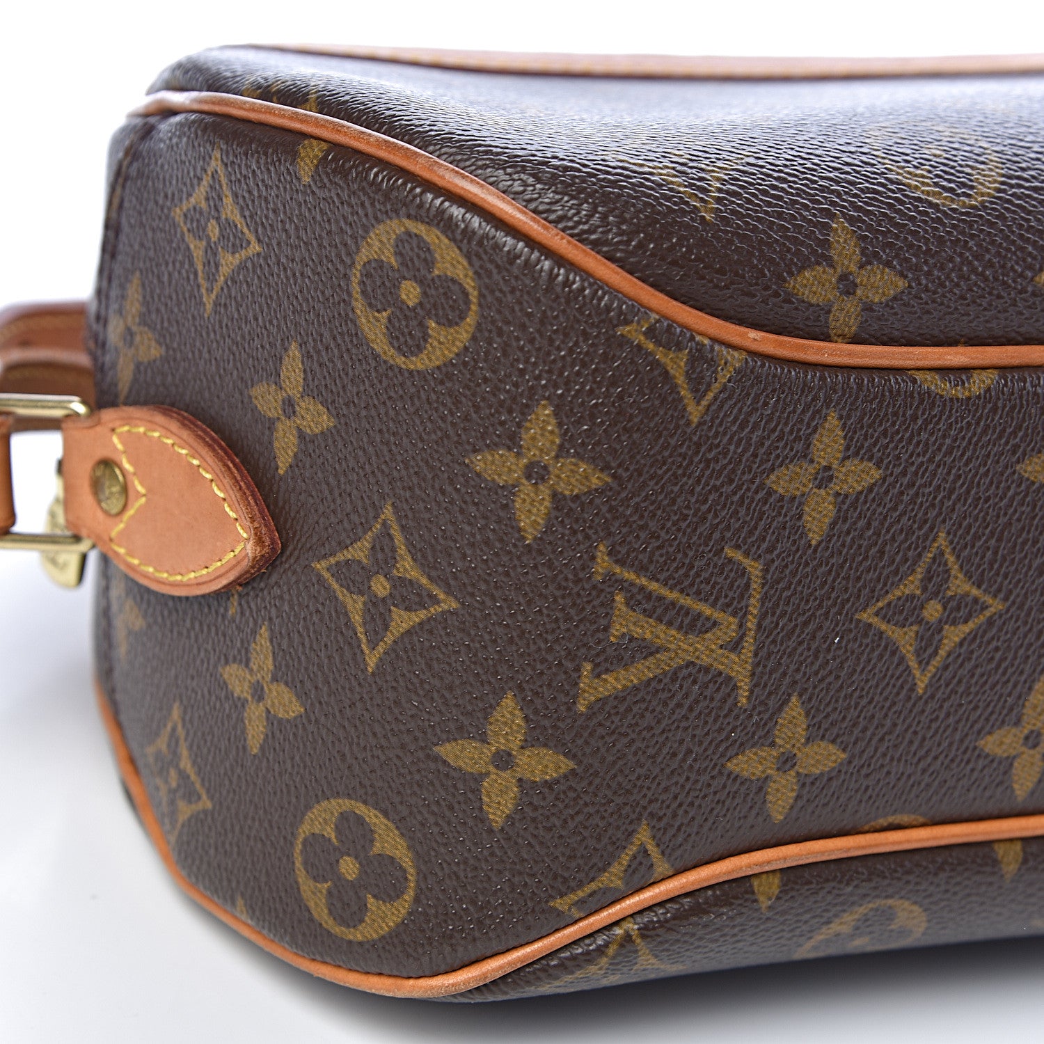 Louis Vuitton Monogram Blois 7 of 9