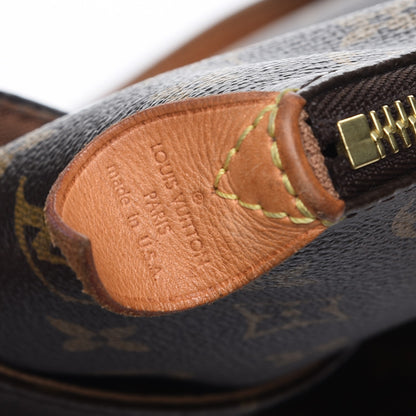 Louis Vuitton Monogram Totally MM 6 of 7