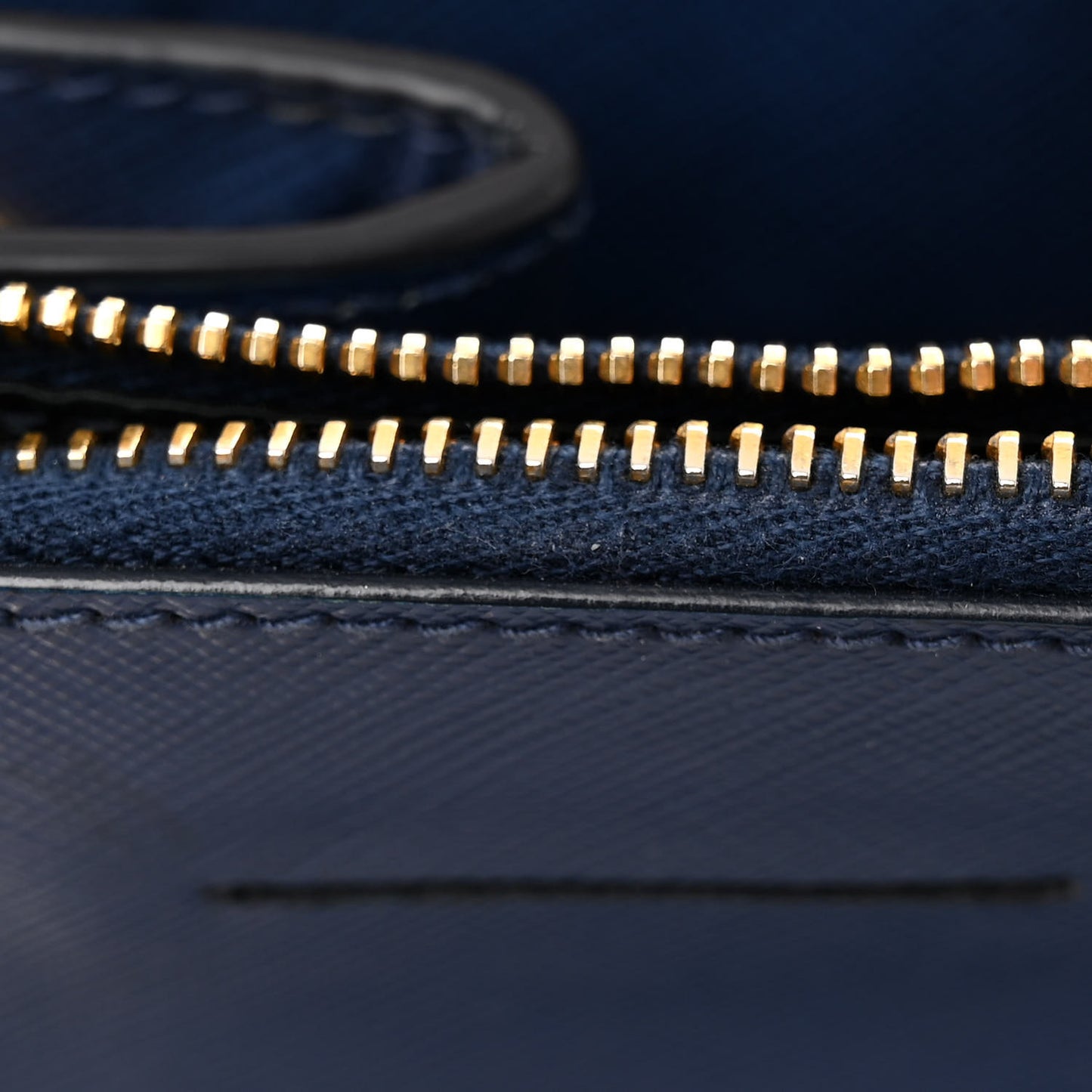 Saffiano Lux Large Galleria Double Zip Tote Bluette