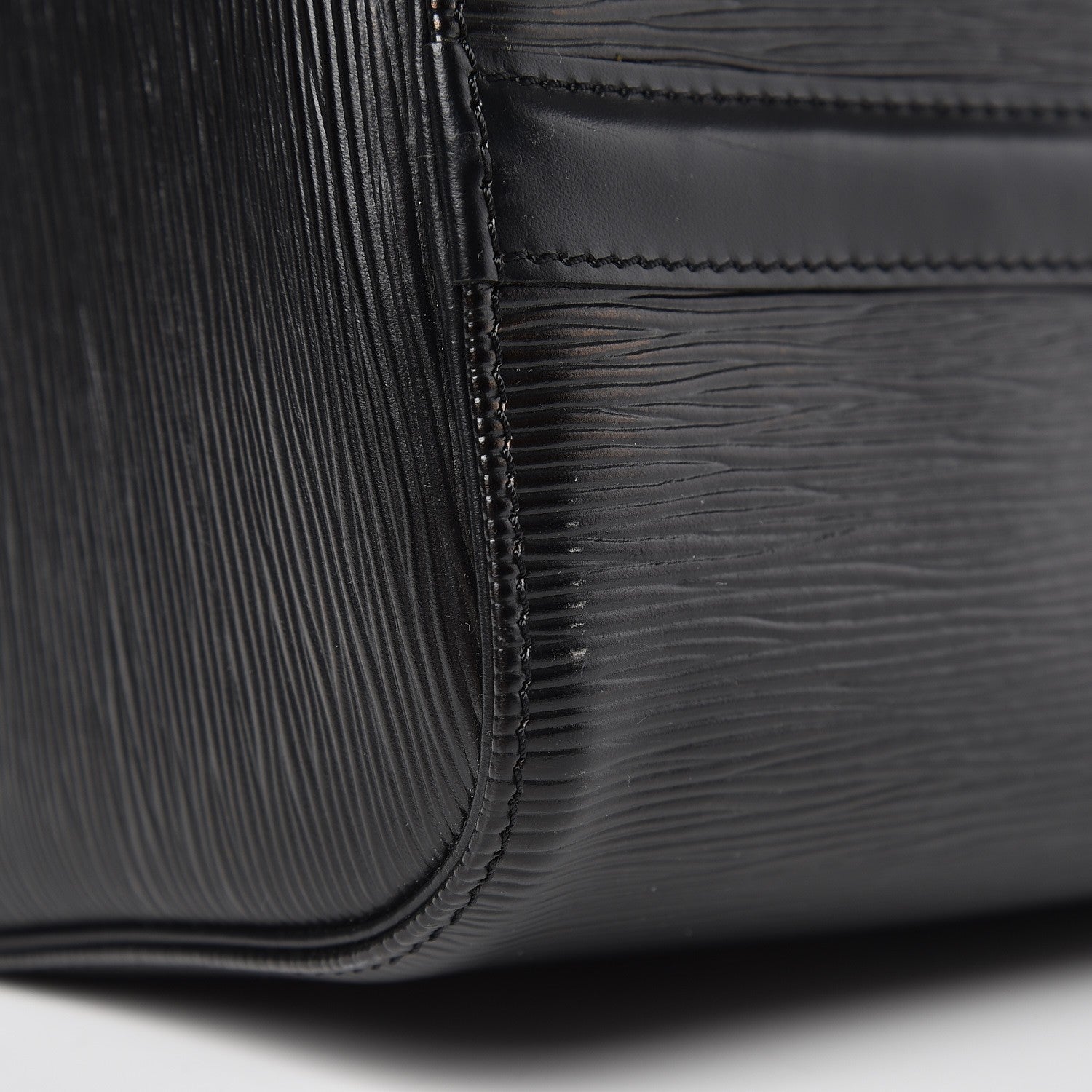 Louis Vuitton Epi Speedy 25 Black 9 of 10