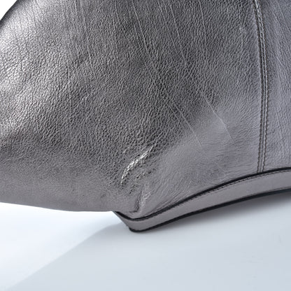 Alexander McQueen Metallic Lambskin De Manta Clutch Gun 8 of 10
