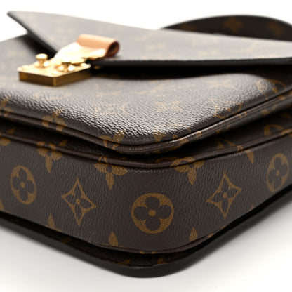 Louis Vuitton Monogram Pochette Metis 9 of 10