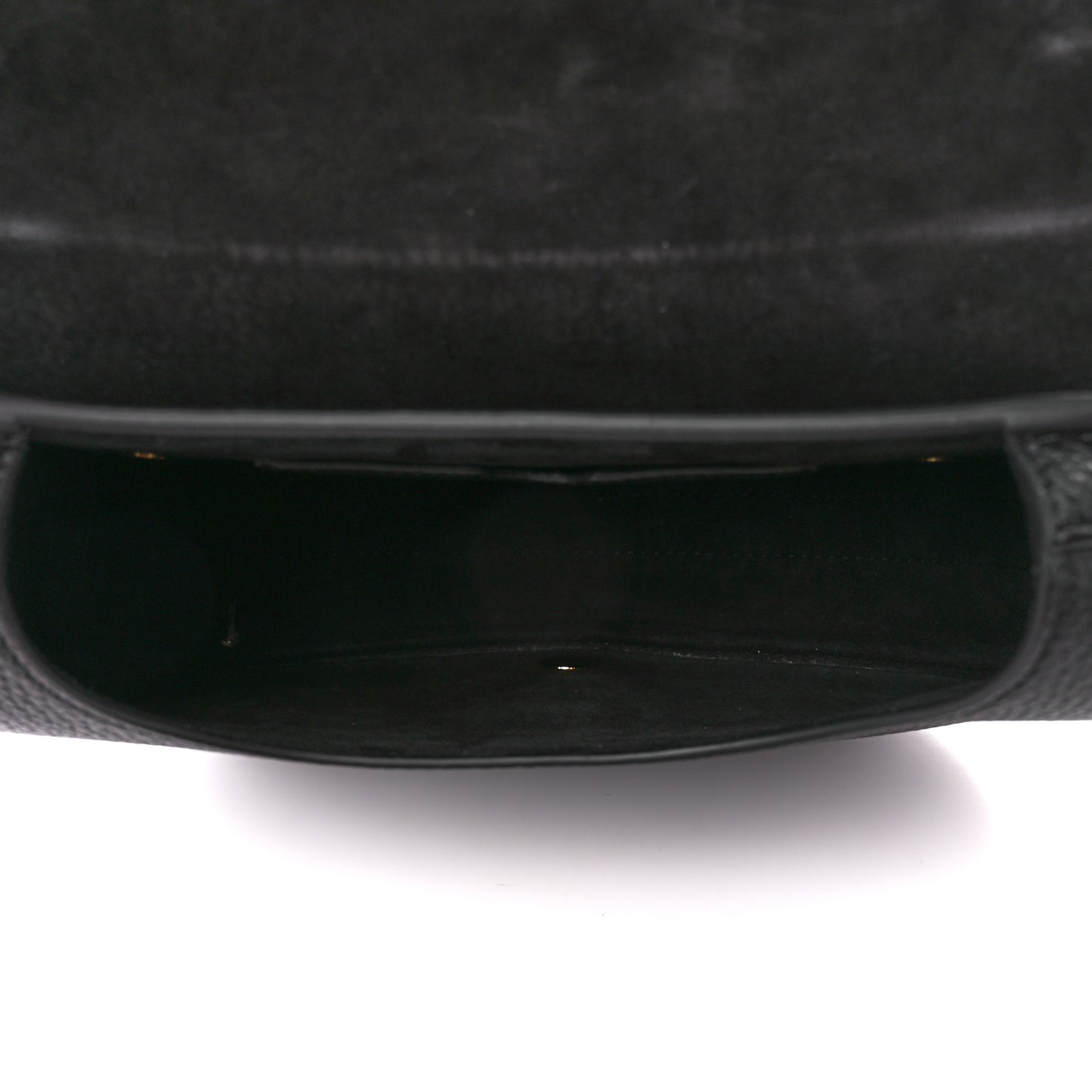 Grained Calfskin Medium Bobby Flap Black