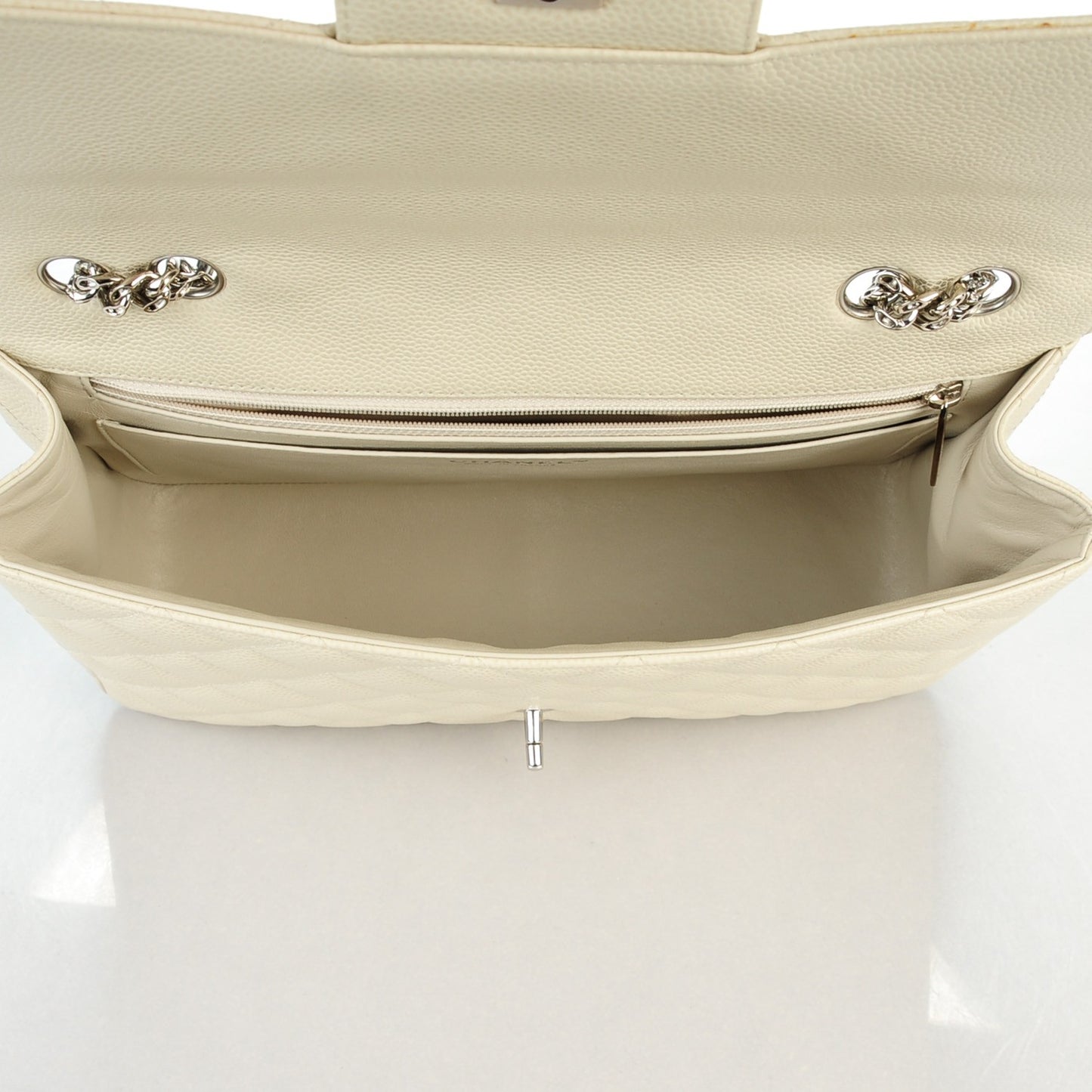 Caviar Jumbo Single Flap w Bijoux Chain White
