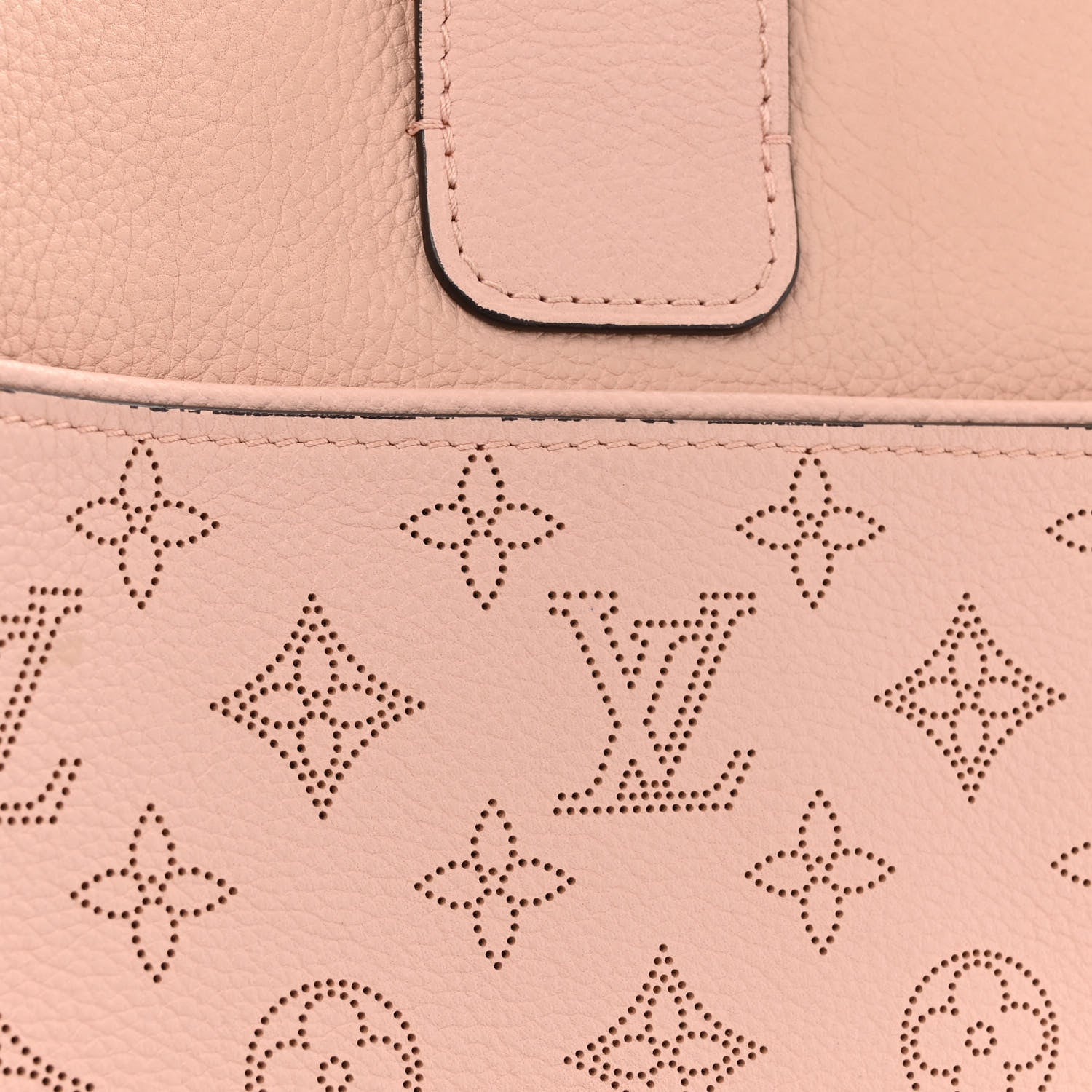 Louis Vuitton Mahina Calfskin Sevres Magnolia 11 of 12