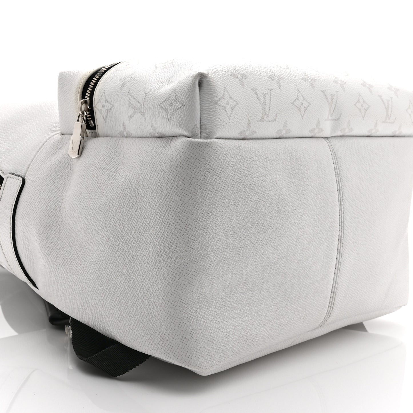 Taiga Monogram Discovery Backpack PM White
