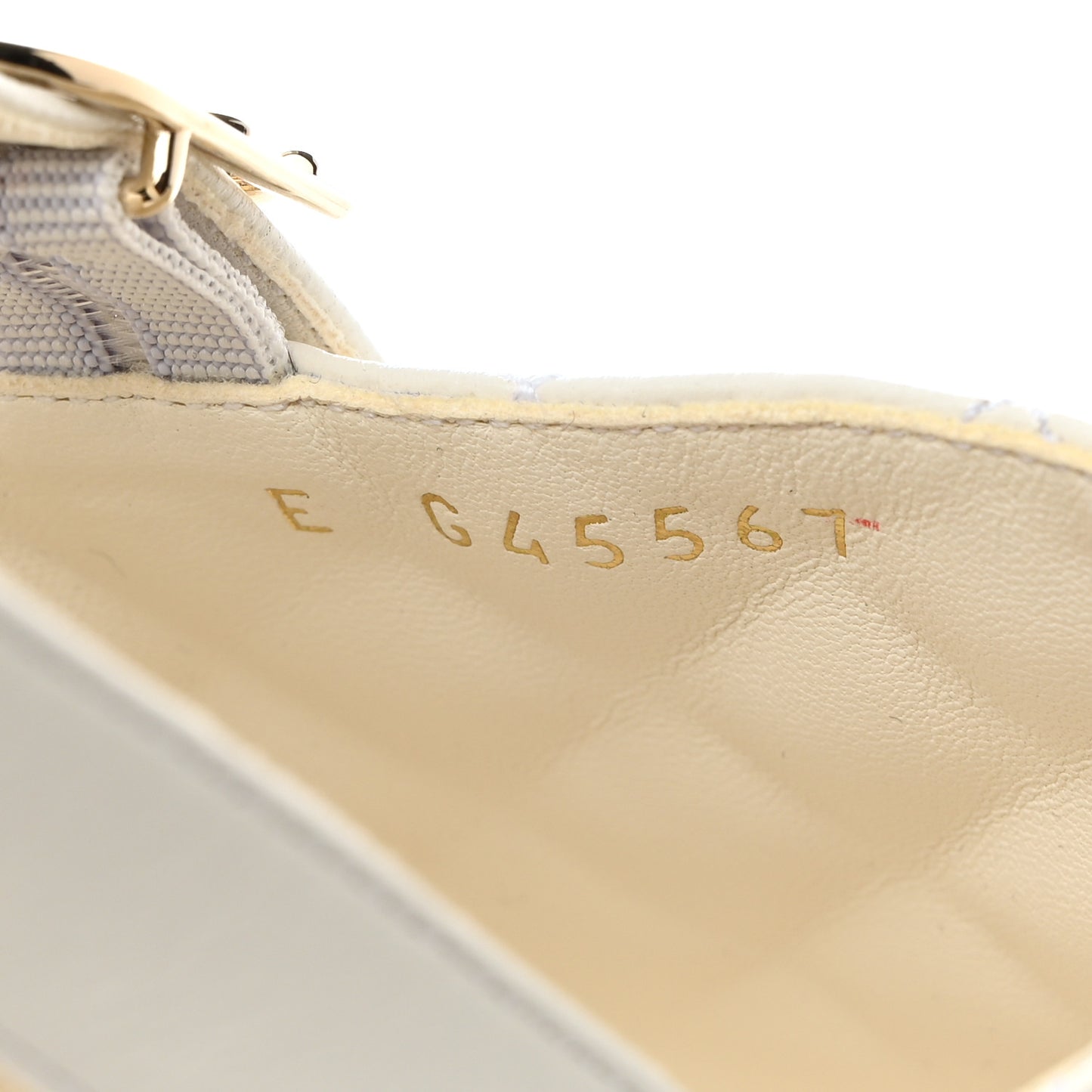 Lambskin Quilted Peep Toe Wedge Sandals 39 White