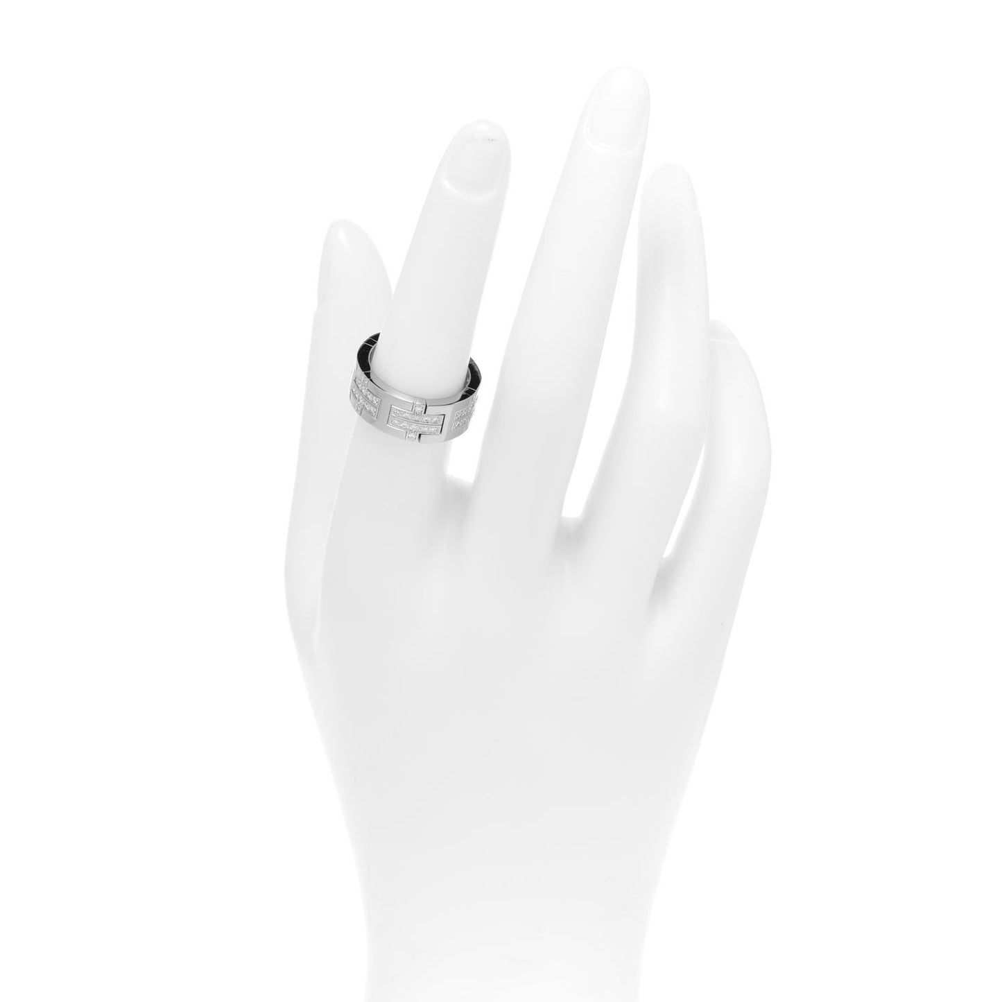 18K White Gold Diamond Kilim Band Ring 52 6